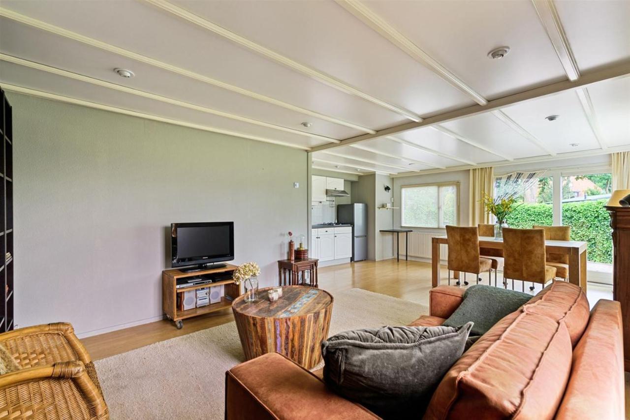 Charmant Chalet Te Voorthuizen Bagian luar foto