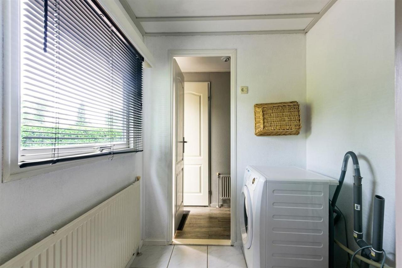 Charmant Chalet Te Voorthuizen Bagian luar foto